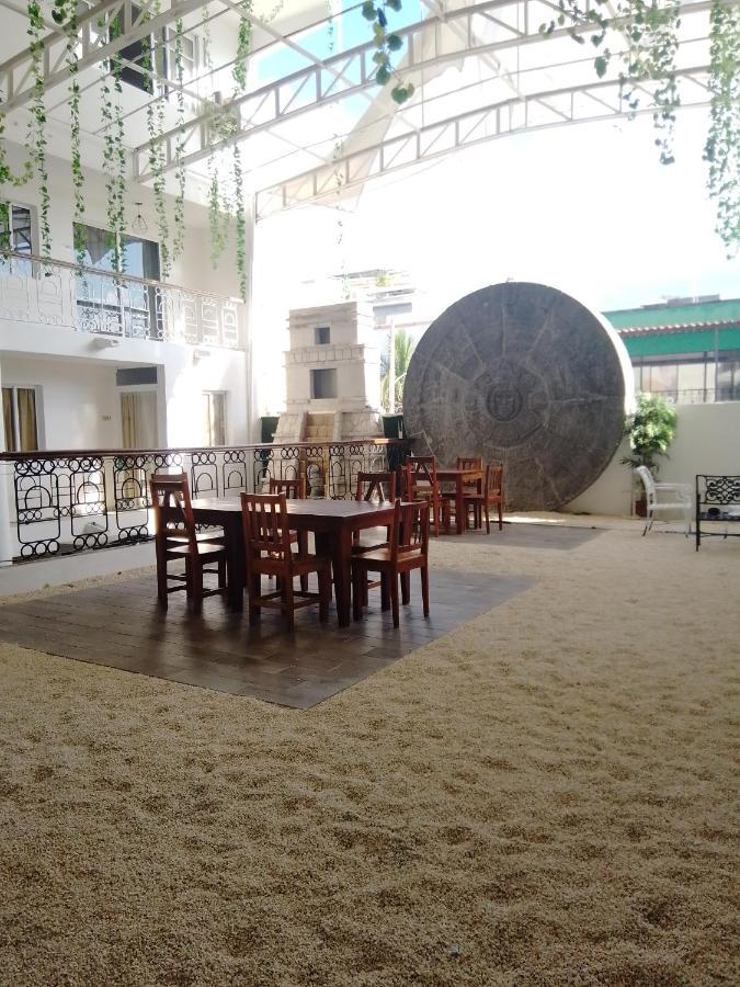 Casa Calendario Azteca Hotel Playa del Carmen Exterior photo